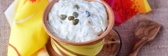 соус с солеными огурцами