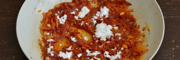 томатно-сметанный соус