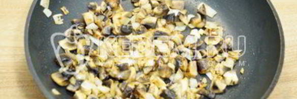 томатный соус с грибами