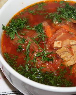 Борщ на индюшином бедрышке
