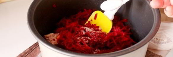 борщ с кислой капустой в мультиварке