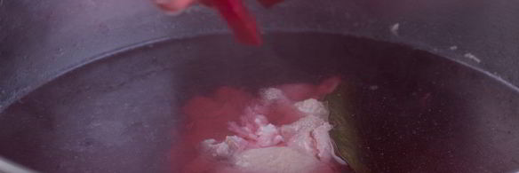 борщ с куриной грудкой и грибами