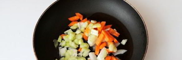 борщ с куриными крылышками