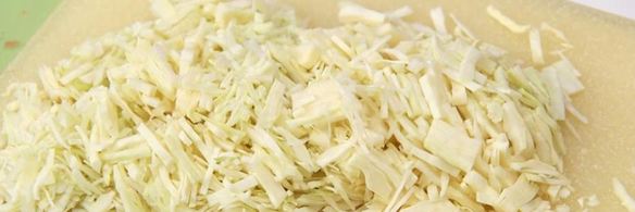 борщ с языком и черносливом