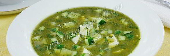 холодный зеленый борщ с огурцами