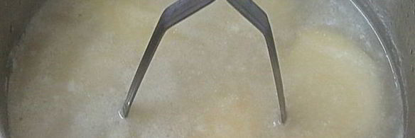 красный борщ с фасолью и копченостями