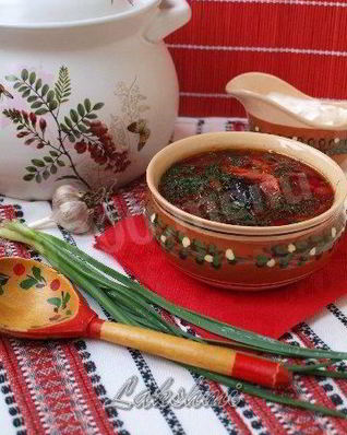 Постный борщ с черносливом