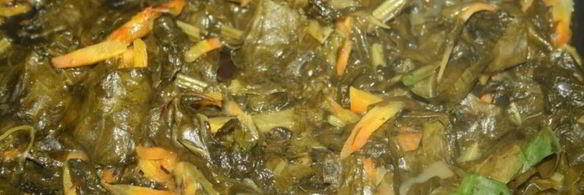 зеленый борщ с конским щавелем на куриных грудках