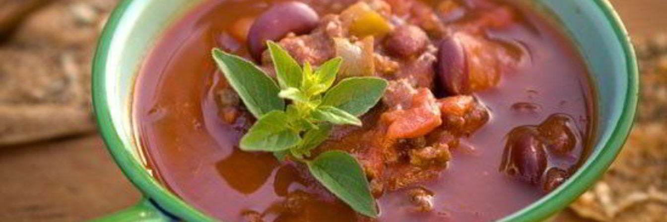 Фасолевый суп с чили