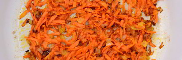 гороховый суп с чесночными рулетиками