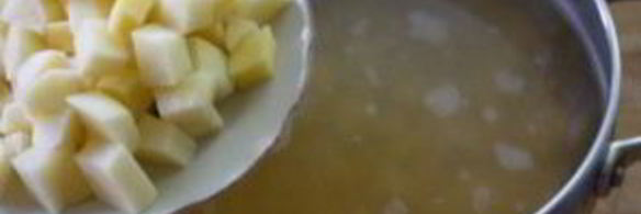 гороховый суп с копченым салом