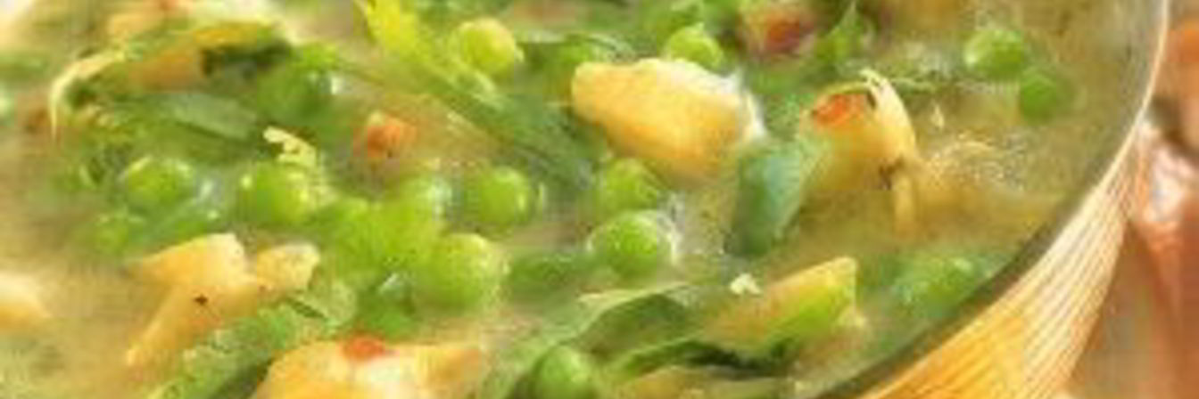 Индийский суп с картофелем и горошком