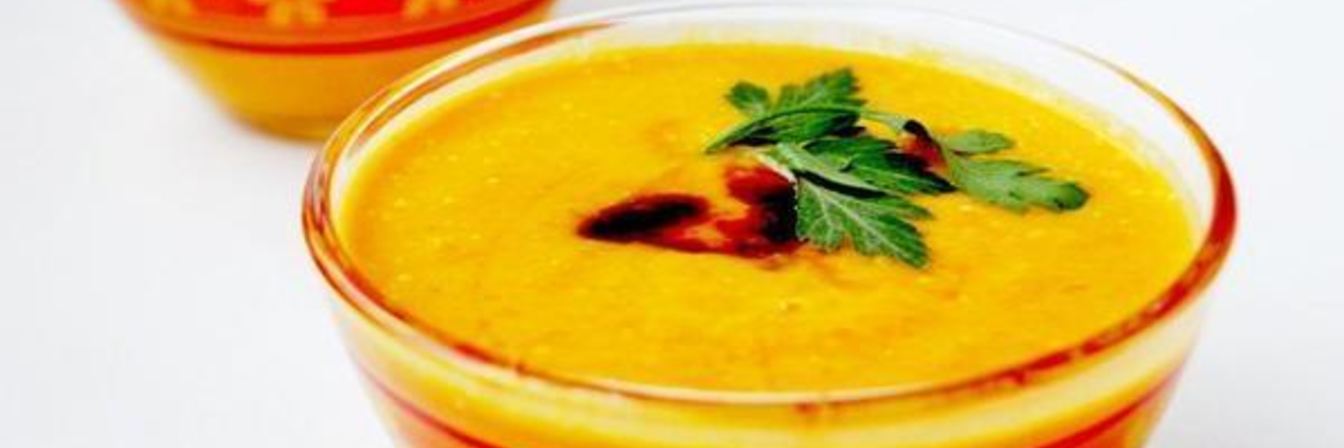 Крем-суп из тыквы с карри и бальзамическим кремом