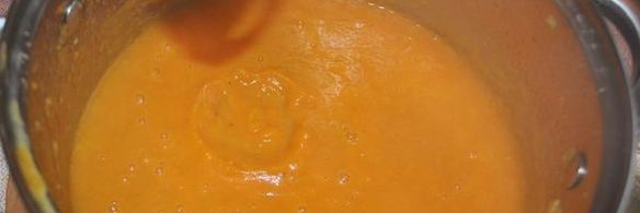 крем-суп из тыквы с карри и бальзамическим кремом