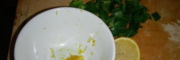 куриный суп с перцем и миндалем