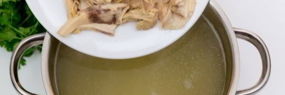 легкий куриный суп с шафраном