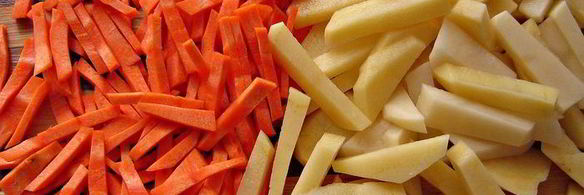 летний супчик из крапивы с яйцом-пашот