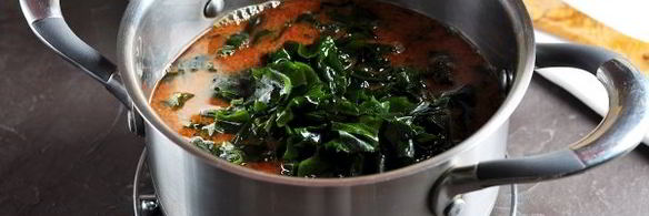 мисо суп с водорослями вакаме и тофу