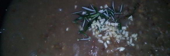 наваристый суп из смеси бобовых и круп