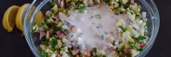 окрошка на кефире с колбасой