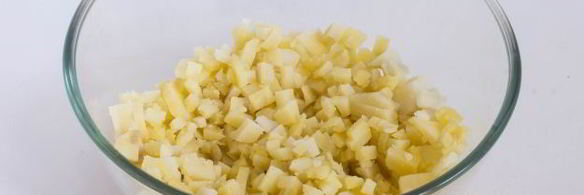 окрошка с адыгейским сыром и морковью