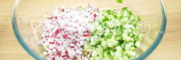 окрошка с курицей на квасе