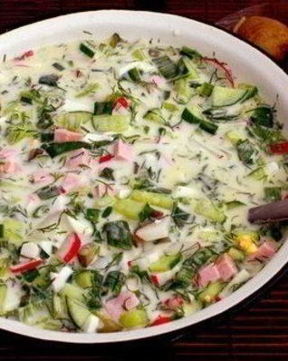 Окрошка с редисом и свежей зеленью