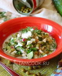Окрошка с зеленым горошком