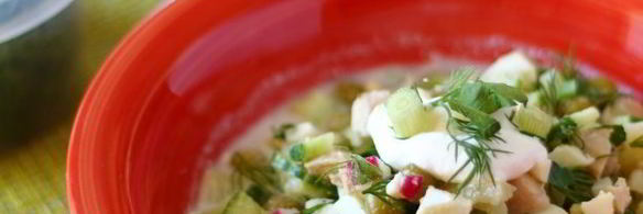 окрошка с зеленым горошком