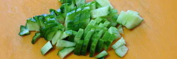 окрошка с зеленым горошком