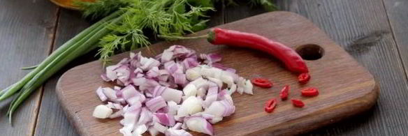 вегетарианская окрошка на кефире и минералке