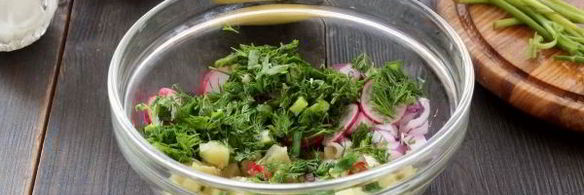 вегетарианская окрошка на кефире и минералке