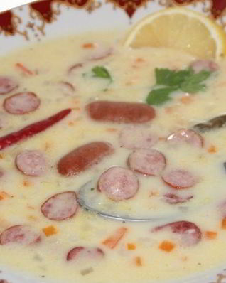 Острый испанский суп с колбасками