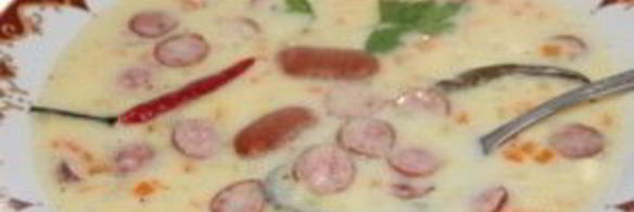 острый испанский суп с колбасками