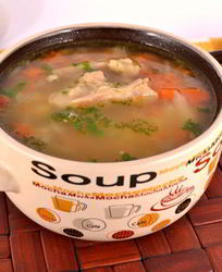Овощной суп с курицей