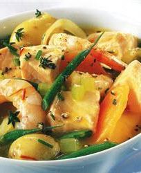 Рыбный суп с морепродуктами и шафраном