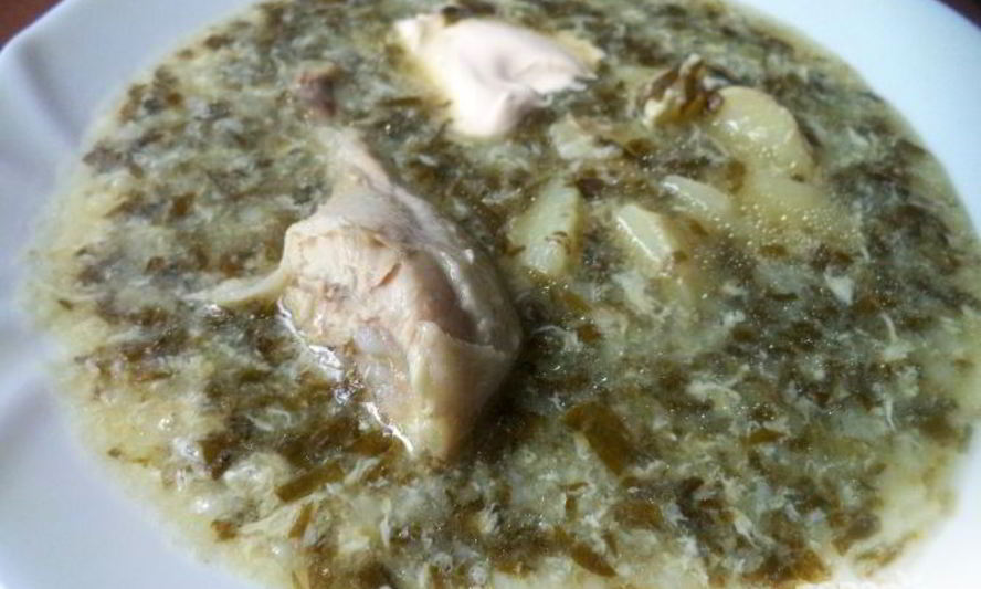 Рецепт щавелевого супа с яйцом и курицей
