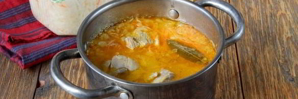 щи из квашеной капусты со свининой