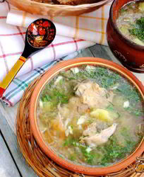 Щи из квашеной капусты в мультиварке