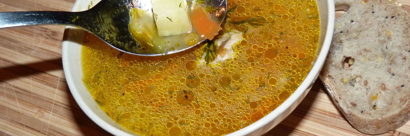 Щи из свежей капусты на курином бульоне