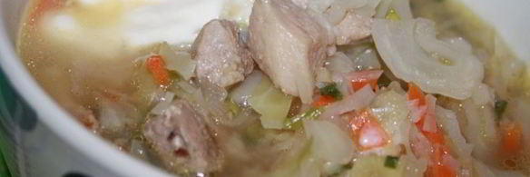 щи со свежей капустой и свиной грудинкой