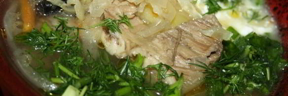 суточные щи со свининой и сушеными грибами на квашеной капусте