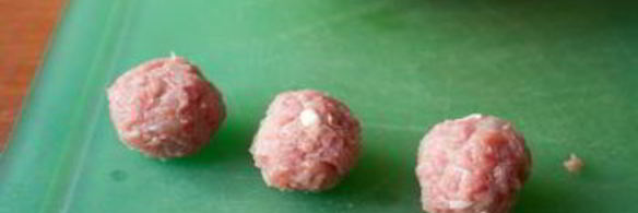 сельдерейный суп с фрикадельками из индейки