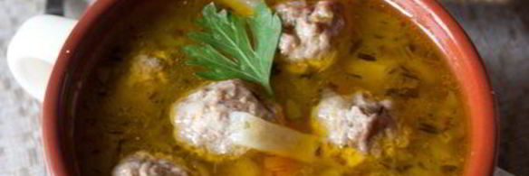 сельдерейный суп с фрикадельками из индейки