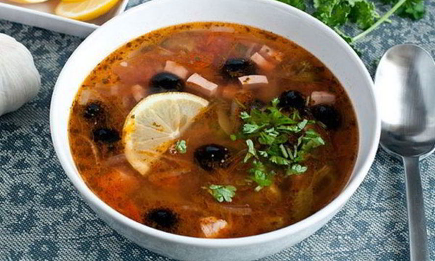 Рецепт солянки домашней с лимоном