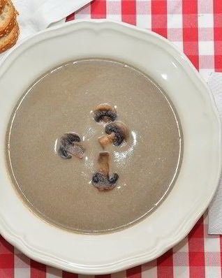 Суп из шампиньонов со сливками