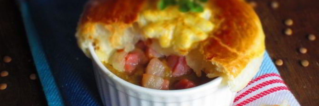 Суп-крем из чечевицы под хрустящей корочкой