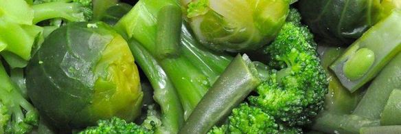 кростини с оливками и зеленый суп-пюре