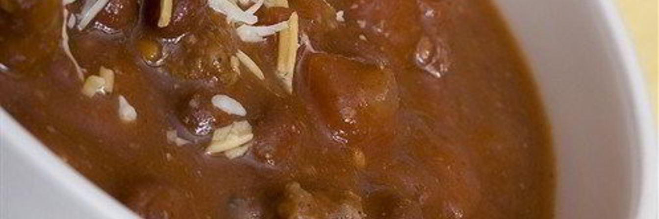 Мясной суп-пюре с яблоками и помидорами