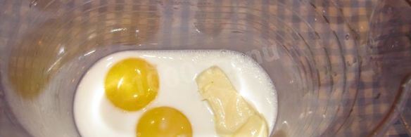 простой суп пюре из зеленого горошка с желтками